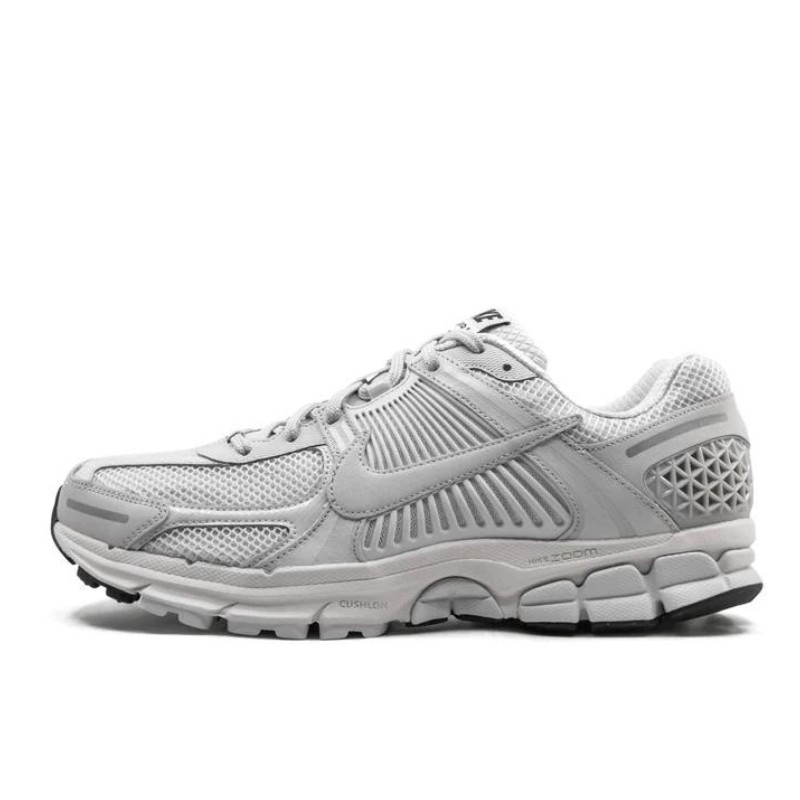 Nike Zoom Vomero 5 Gris