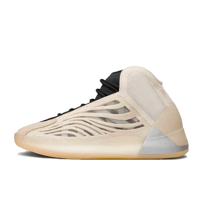 Yeezy QNTM Cream Adidas, vue de côté
