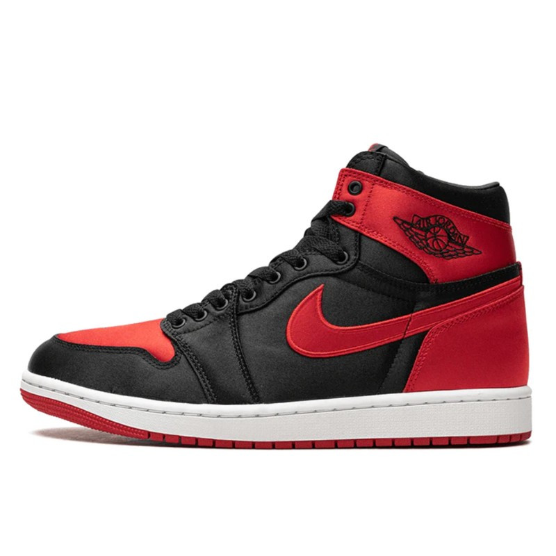 Air Jordan 1 Retro High OG Satin Bred - 1