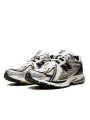 New Balance 1906R White Metallic Gold - 2