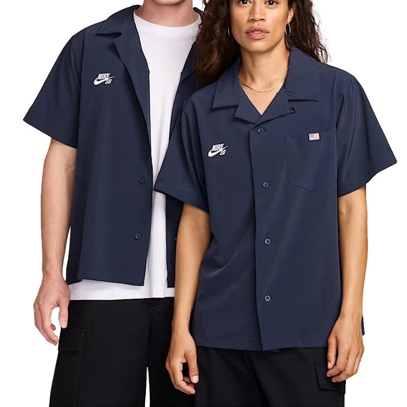 ★NIKE★SB USA SKATEBOARDING BOWLER 半袖シャツ★追跡可 Nike SB Short-Sleeve Button-Up Skate Bowler Shirt. Nike.com