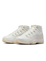 Air Jordan 11 Retro Pearl - 2