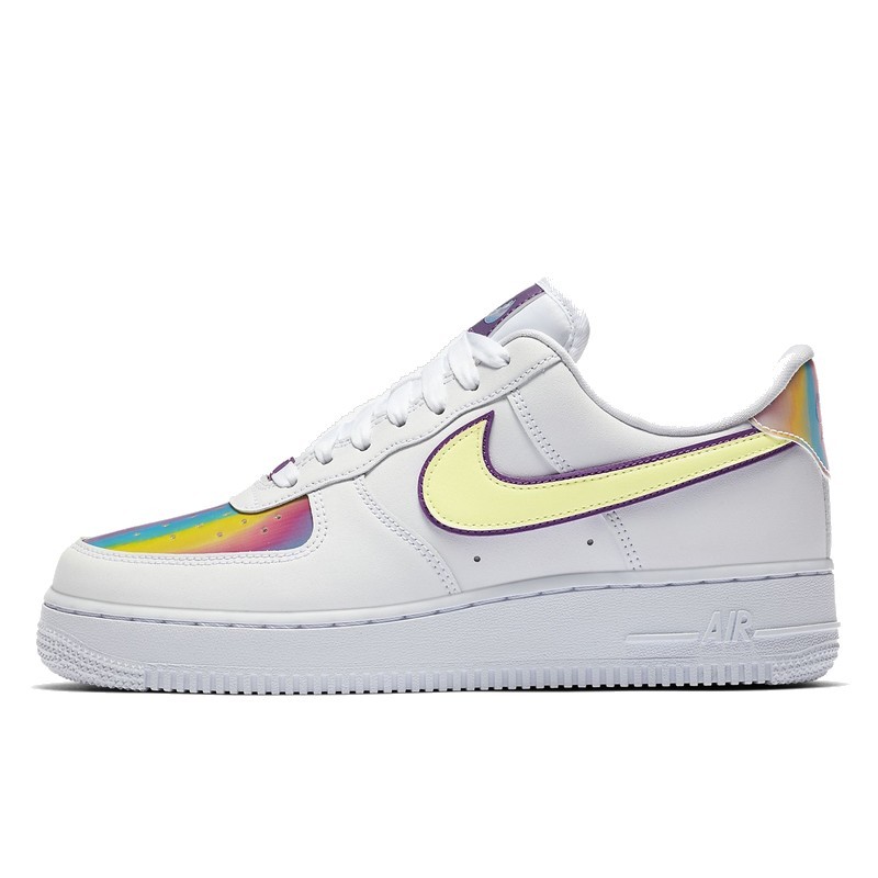 Nike Air Force 1 Easter, vue de côté