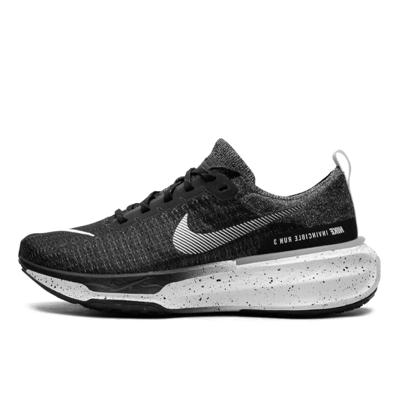 Nike ZoomX Invincible Run 3 Oreo, vue de côté