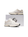 Saucony ProGrid Omni 9 Premium White - 2