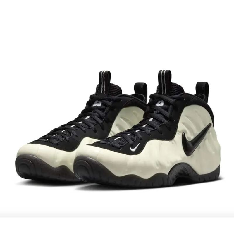 Nike Air Foamposite Pro Glow-In-The-Dark Summit White/Black
