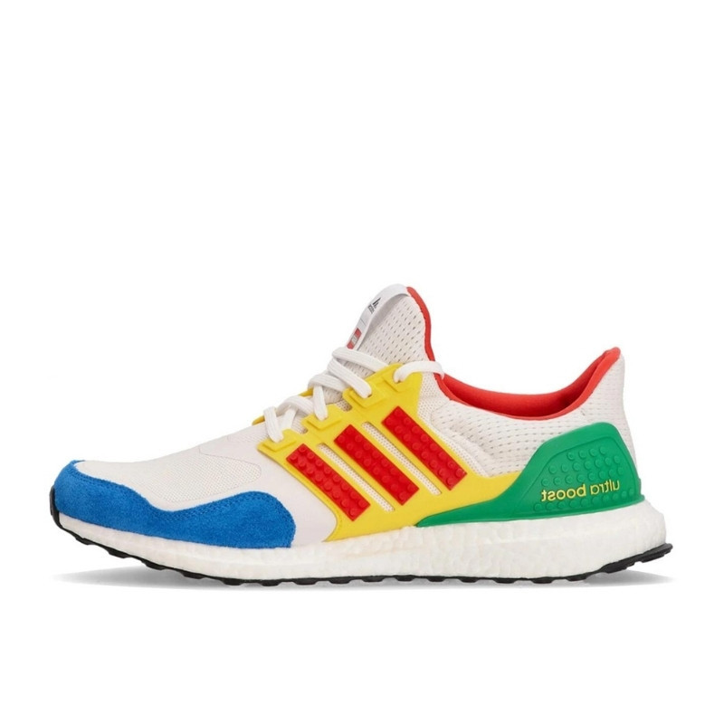 adidas Ultra Boost DNA LEGO Multi, vue de côté