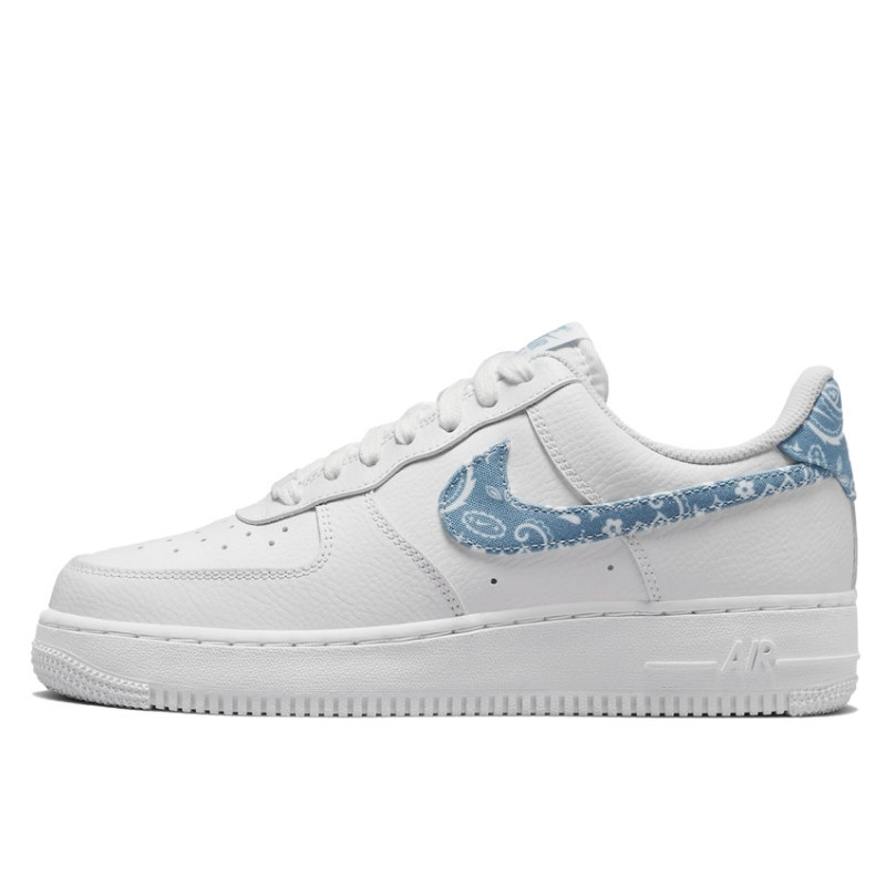 Air Force 1 Low '07 Essential White Worn Blue Paisley - 1