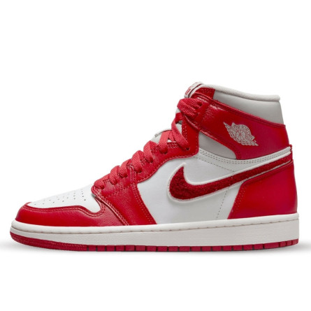 Air Jordan 1 Retro High OG Varsity Red - 1