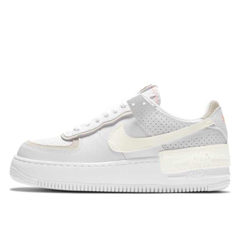 Nike Air Force 1 Shadow White Sail, vue de côté